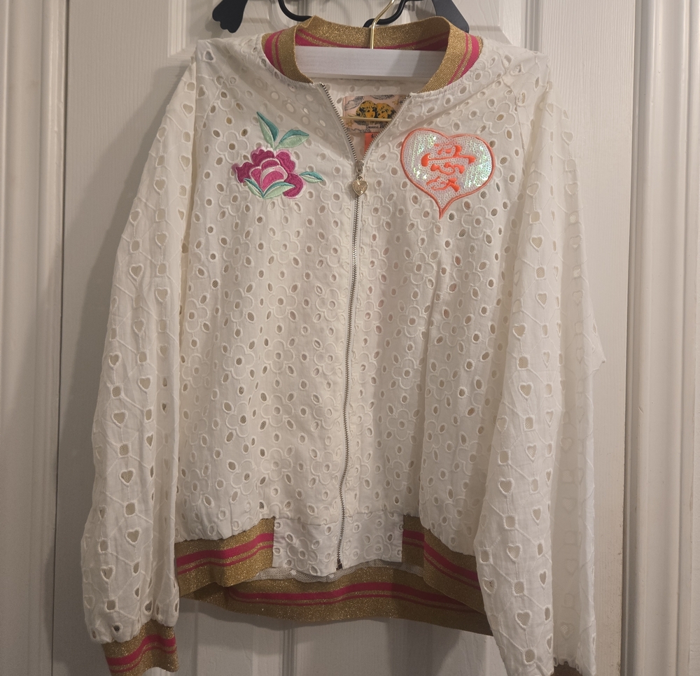 Unlogical Poem White Eyelet Zip-Front Jacket with Pink Trim
